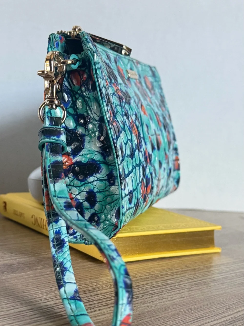 Brahmin Melbourne Daisy Lg Zip Wristlet Frisky Blue Orange Croc Embossed Leather